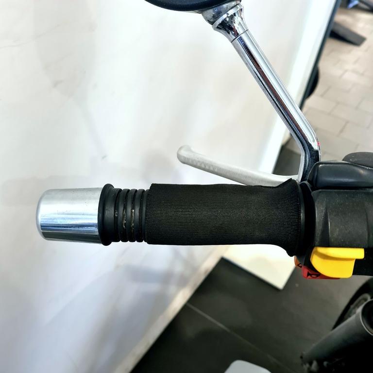 R 850 R