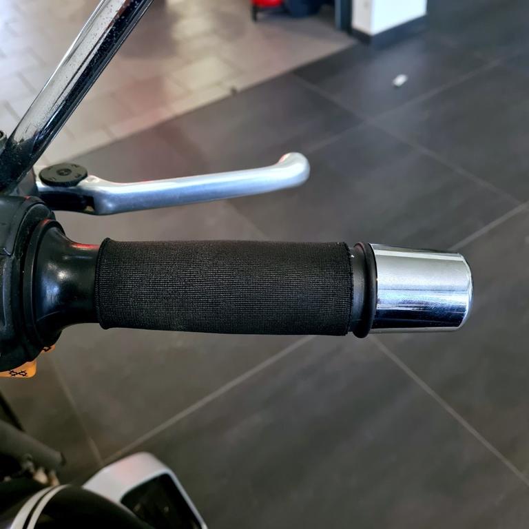 R 850 R
