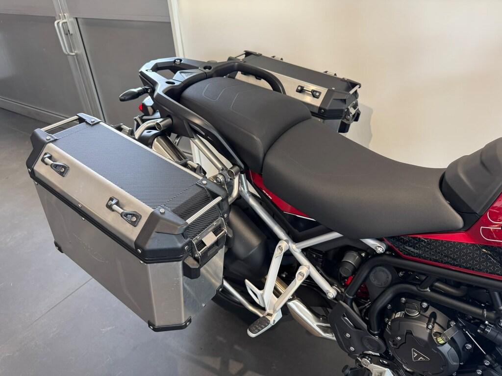 TIGER 900