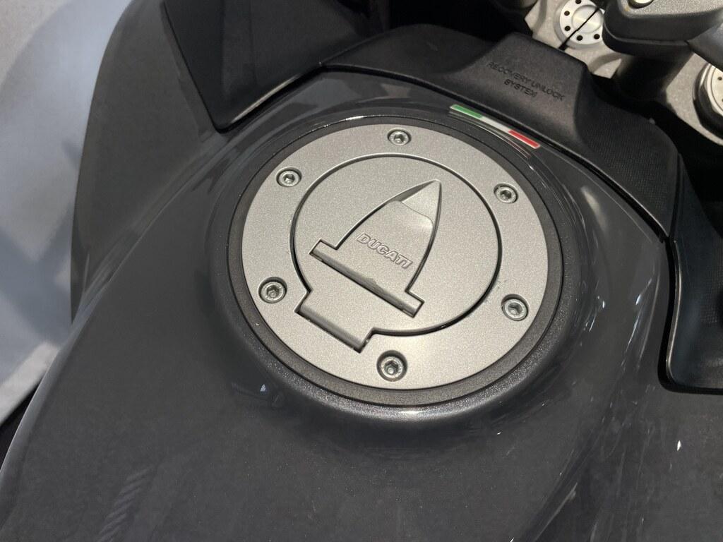 MULTISTRADA V2