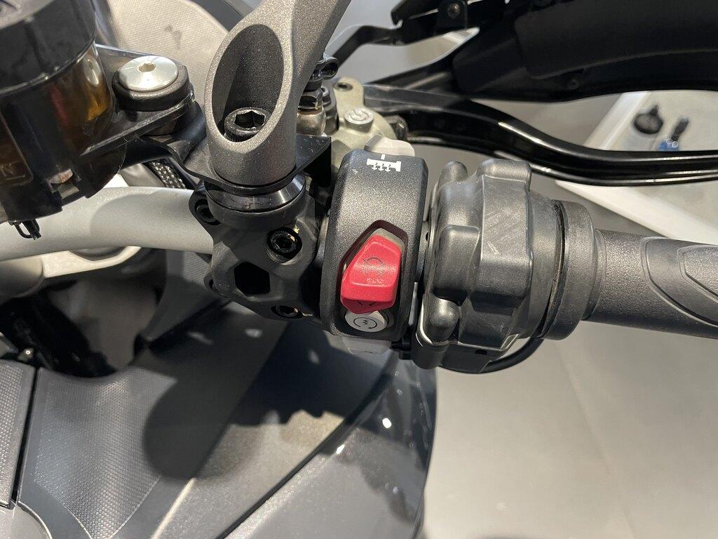 MULTISTRADA V2