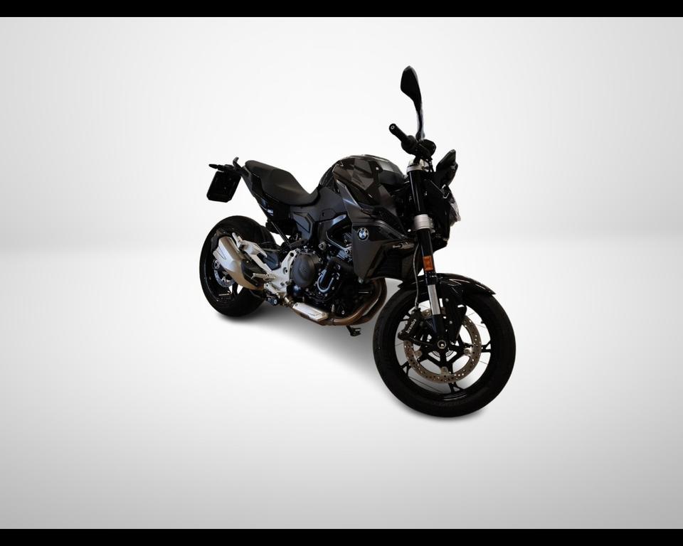 F 900 R