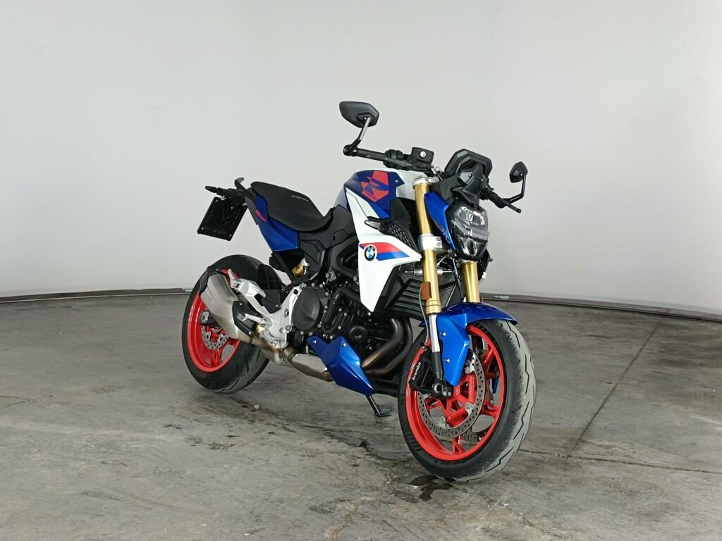 F 900 R