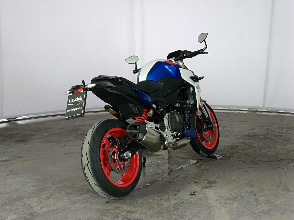 F 900 R