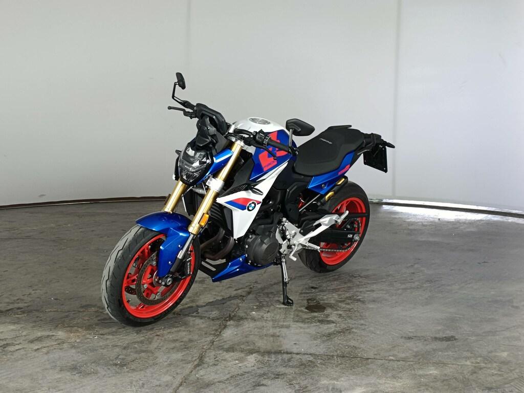 F 900 R