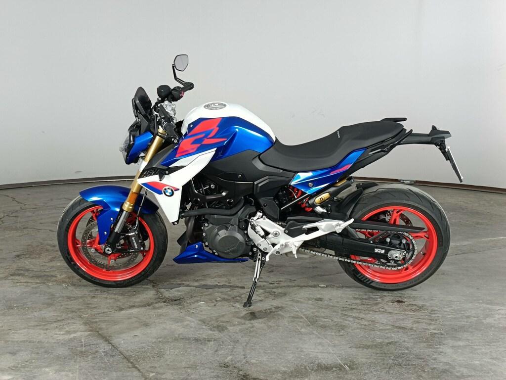 F 900 R
