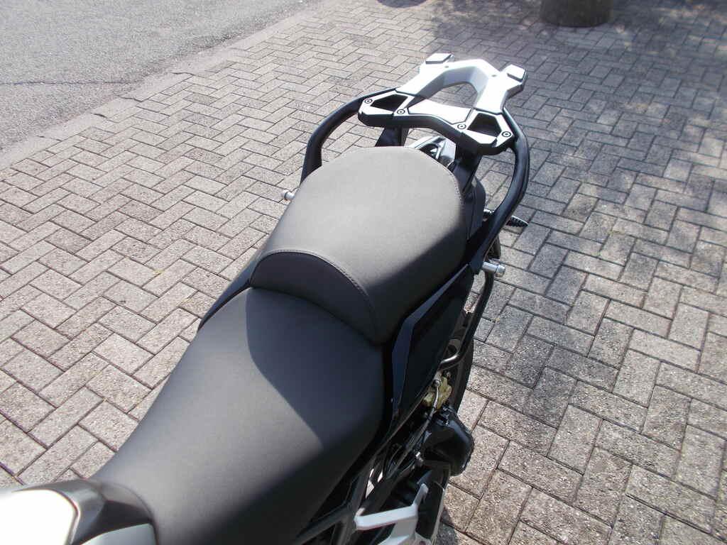 R 1200 RS