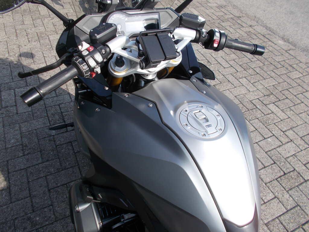 R 1200 RS