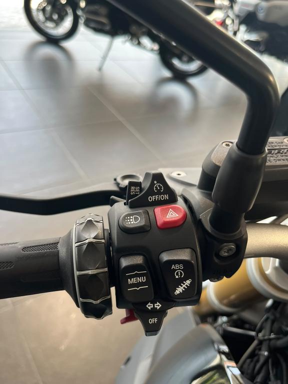 R 1250 R