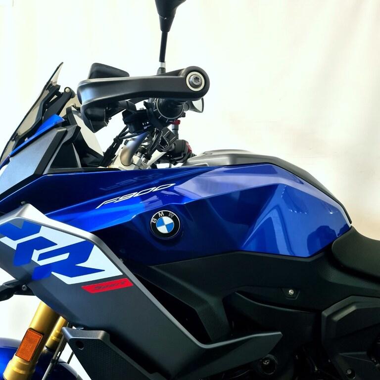 F 900 XR