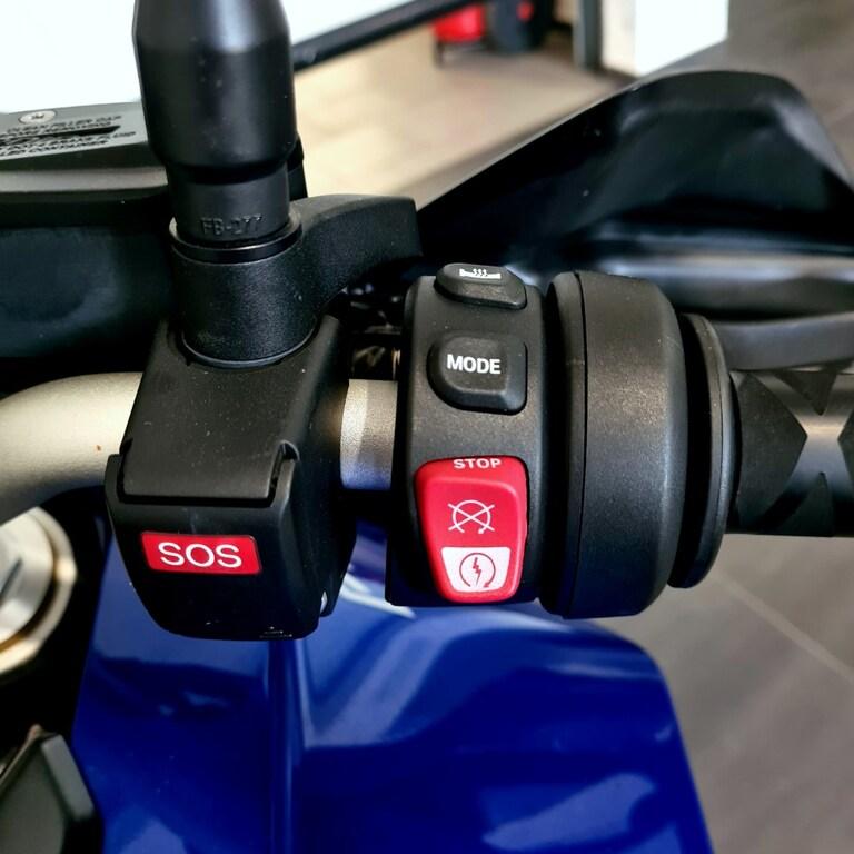 F 900 XR