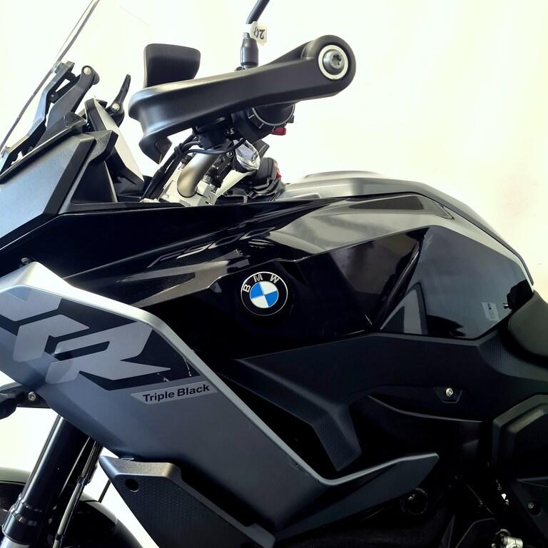 F 900 XR