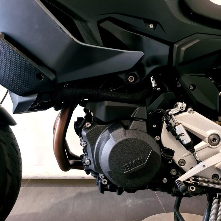 F 900 XR