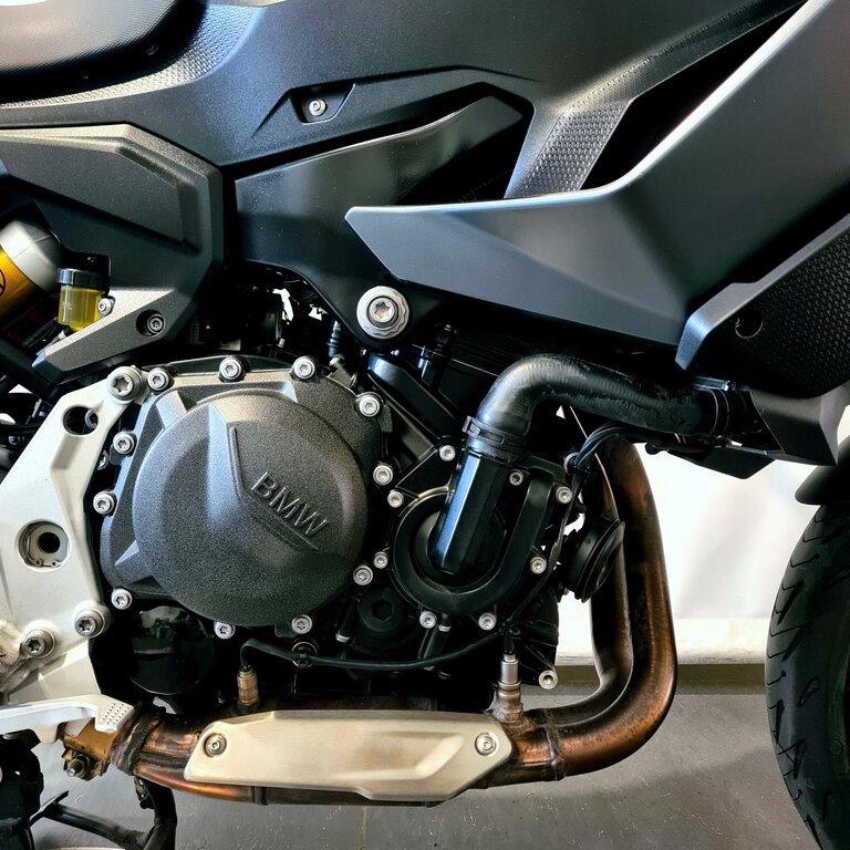 F 900 XR
