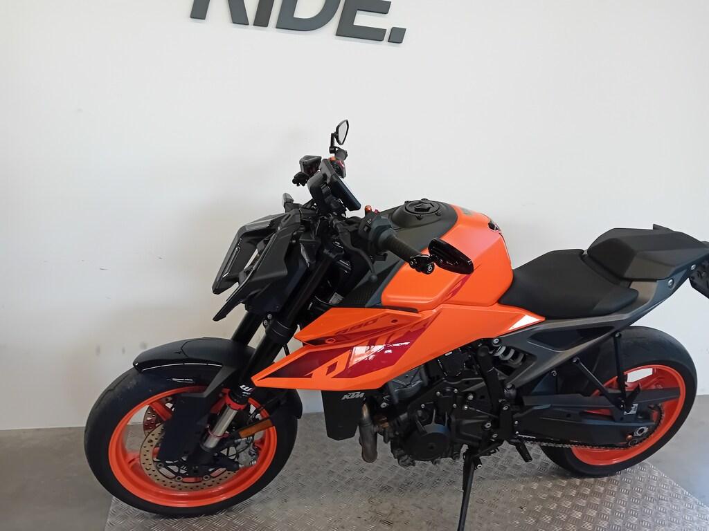 990 DUKE