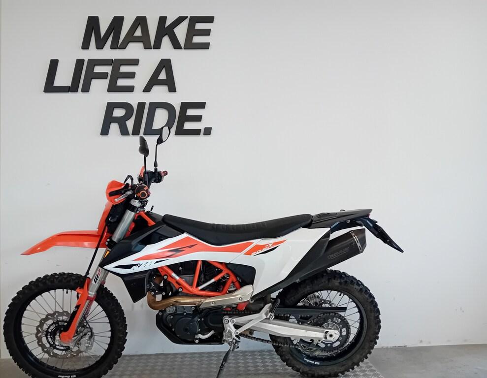 690 ENDURO