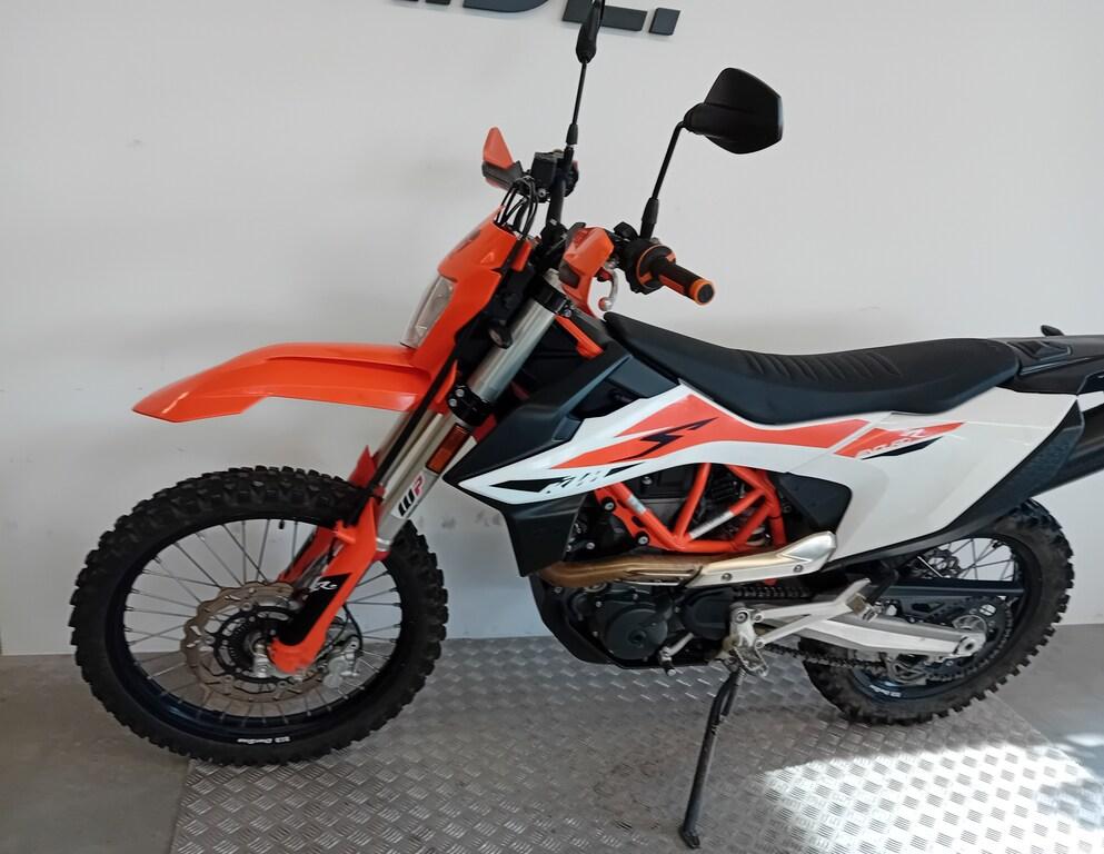 690 ENDURO