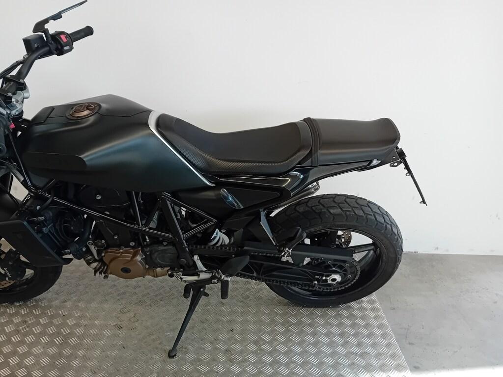 SVARTPILEN 701