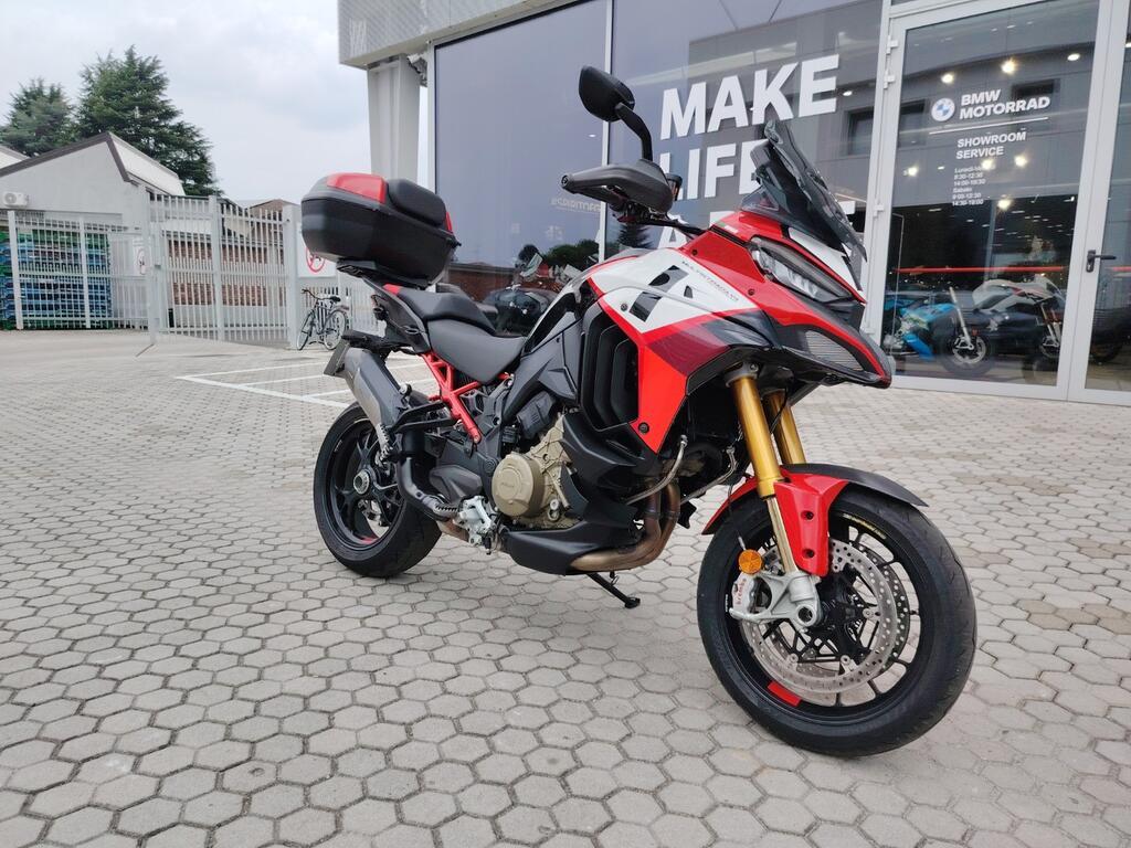 MULTISTRADA V4
