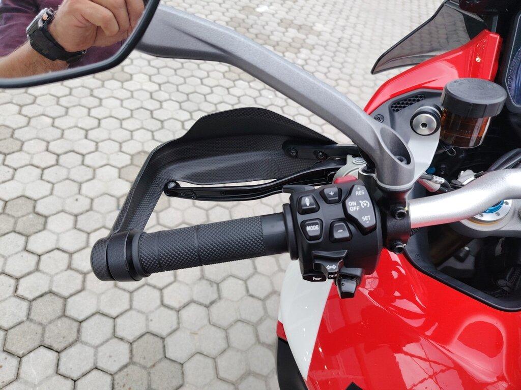 MULTISTRADA V4