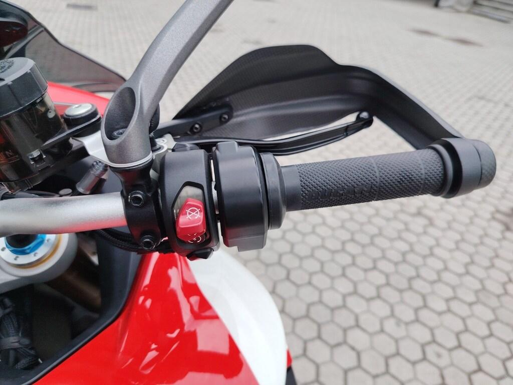 MULTISTRADA V4