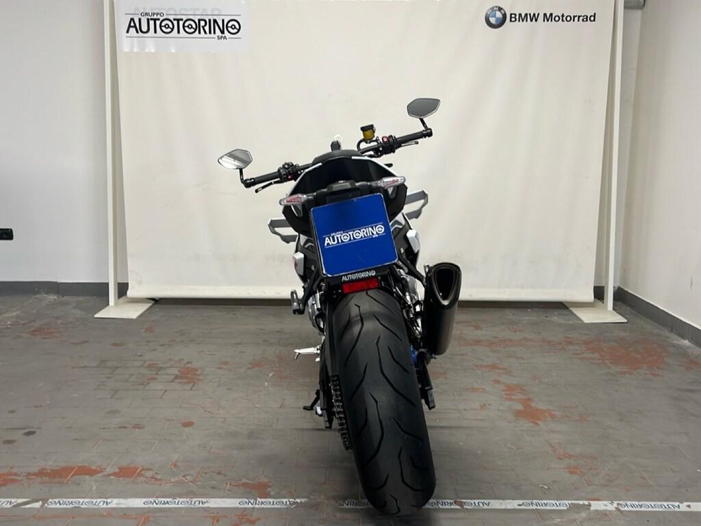 M 1000 R