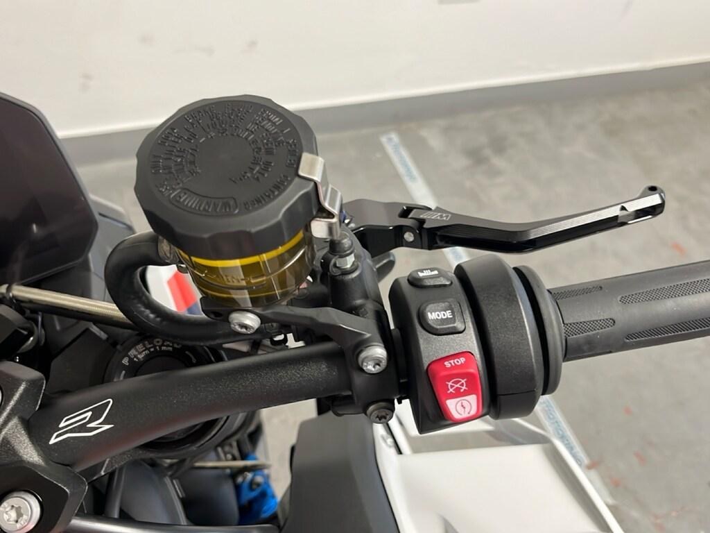 M 1000 R