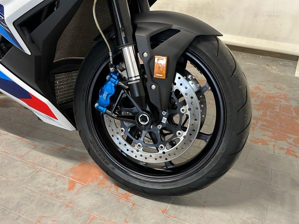 M 1000 R