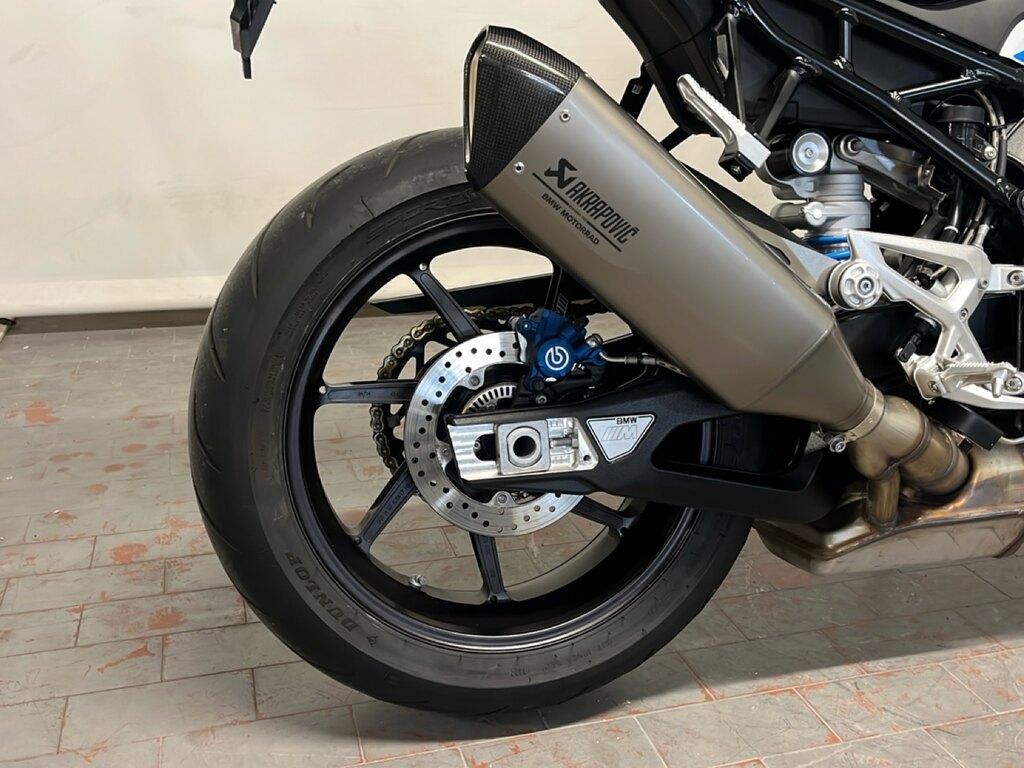 M 1000 R