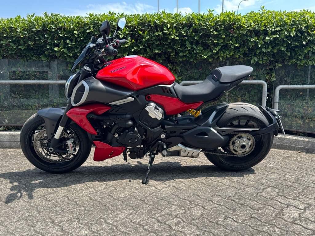 DIAVEL V4
