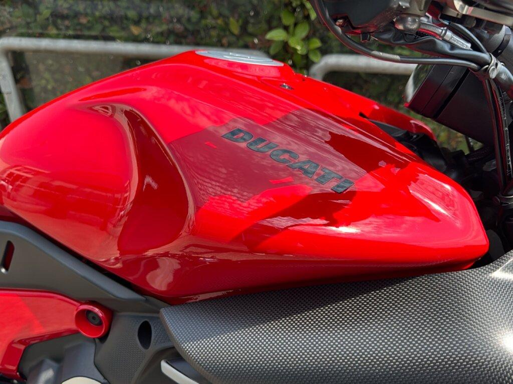 DIAVEL V4