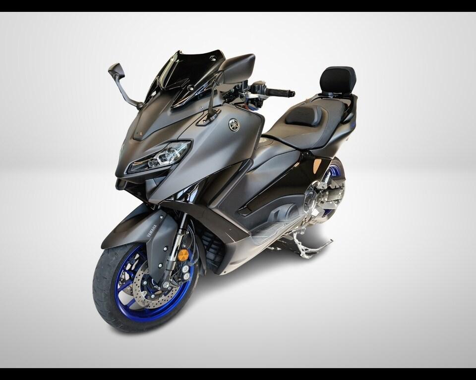 T-MAX 560