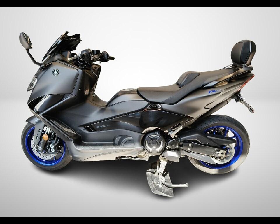 T-MAX 560