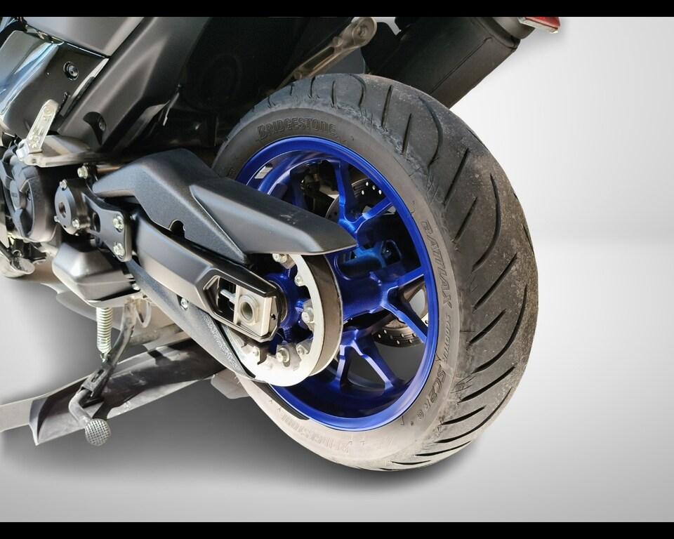 T-MAX 560