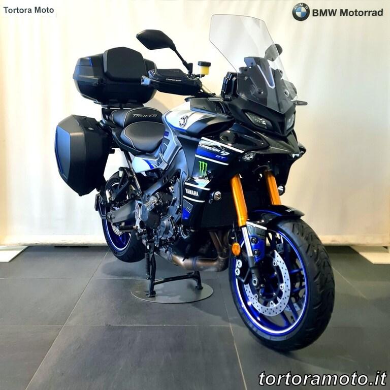 TRACER 900