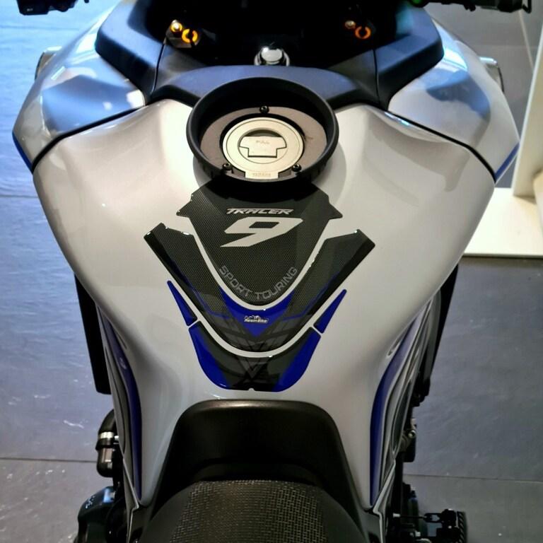 TRACER 900