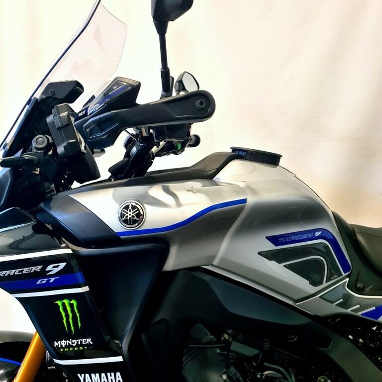 TRACER 900