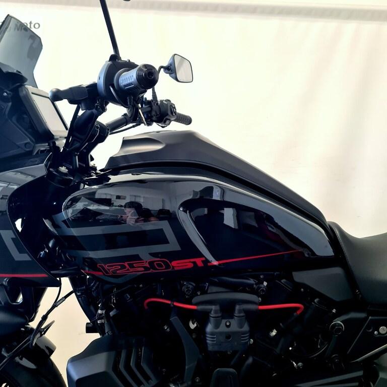 PAN AMERICA 1250