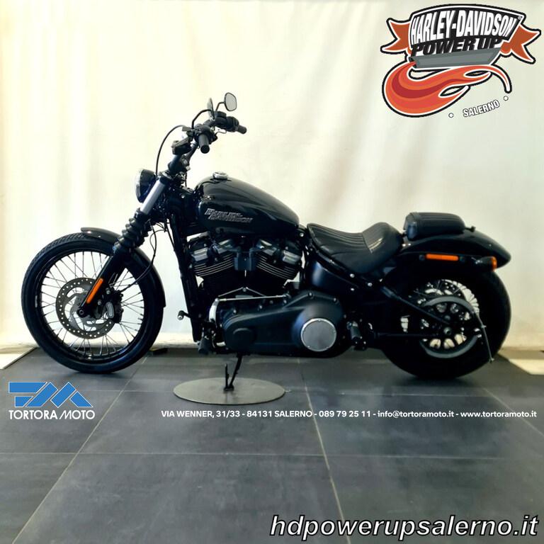 STREET BOB 1745