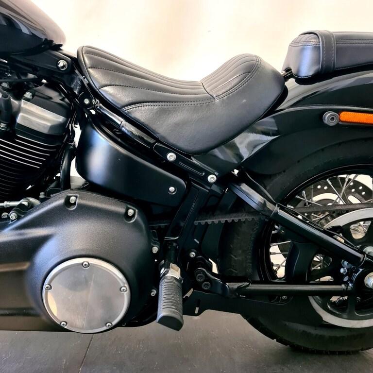 STREET BOB 1745