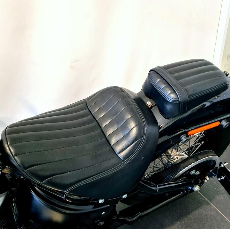 STREET BOB 1745