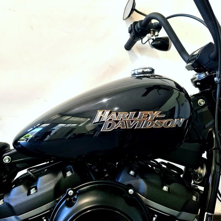 STREET BOB 1745