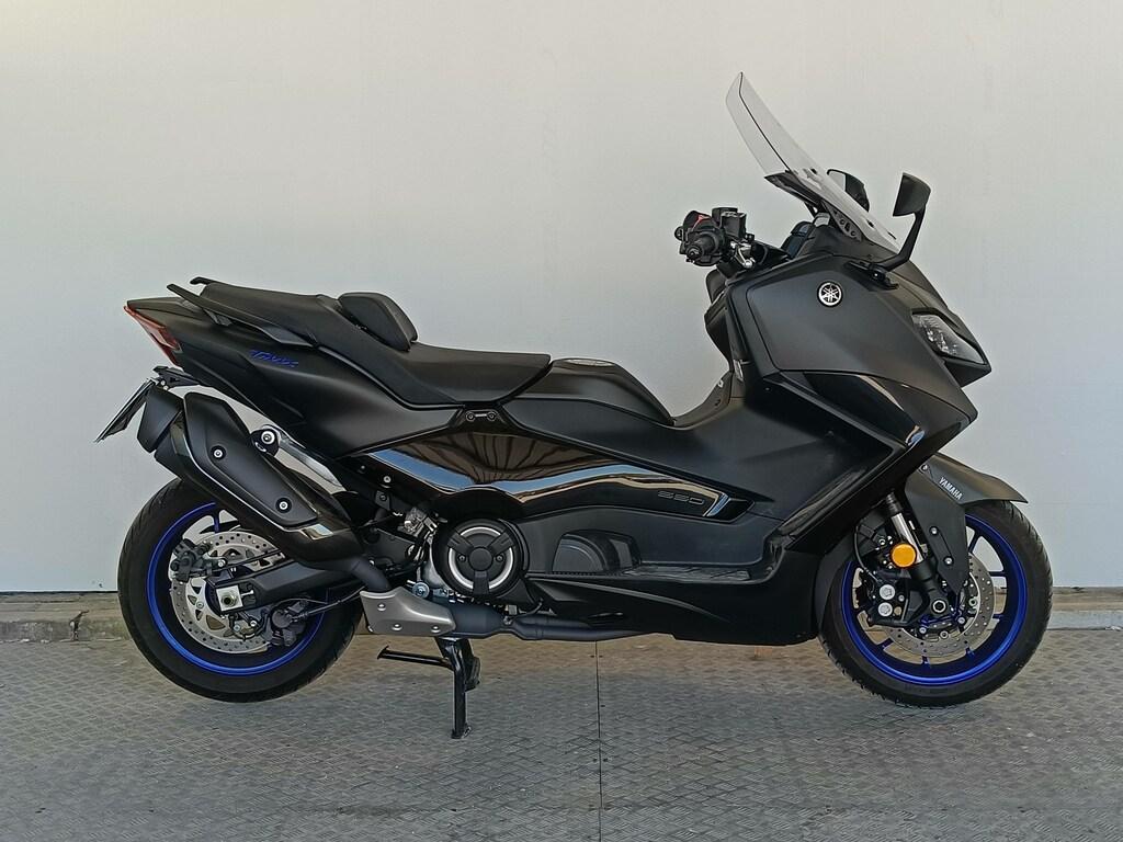 T-MAX 560