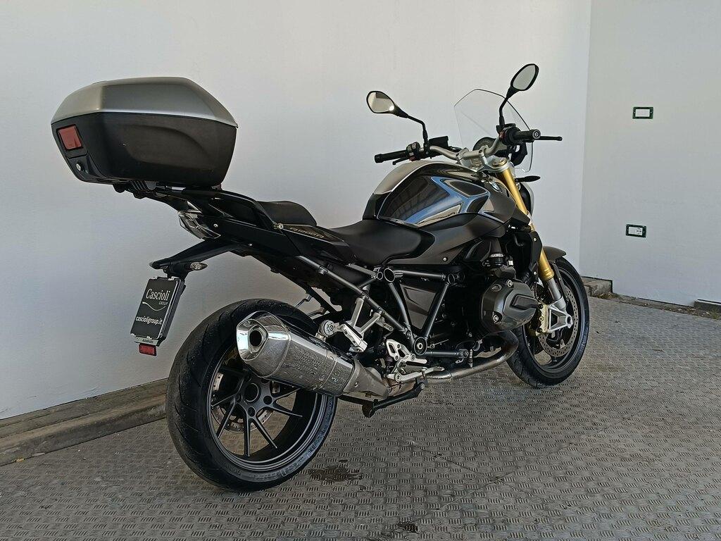 R 1200 R