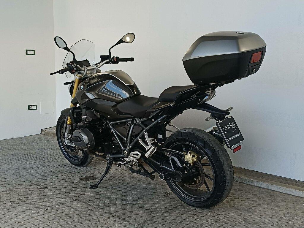 R 1200 R