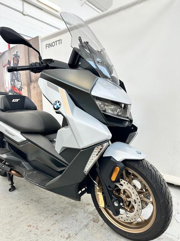C 400 GT