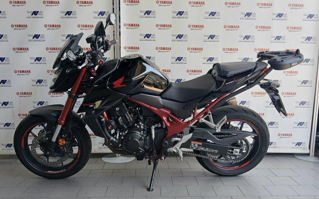 HORNET 750