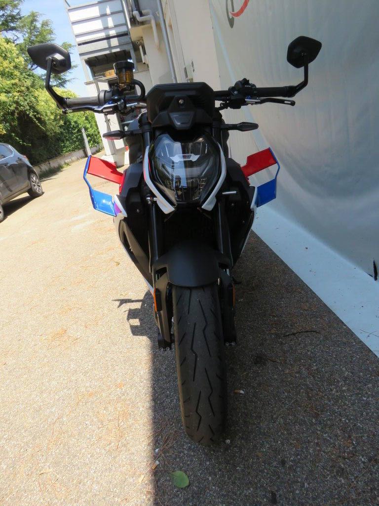 M 1000 R