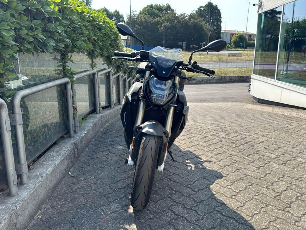 S 1000 R