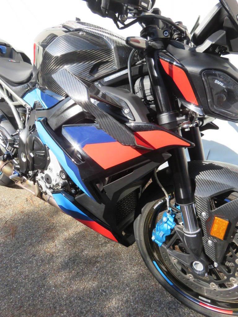 M 1000 R